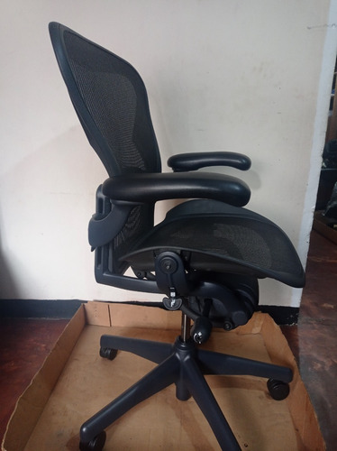 Silla Herman Miller Aeron (Usado)