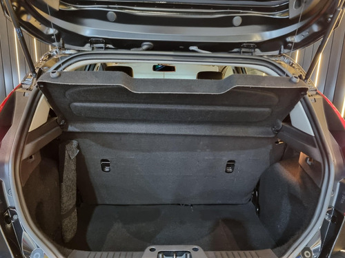 Ford Fiesta TITANIUM 1.6 16V Flex Automático.