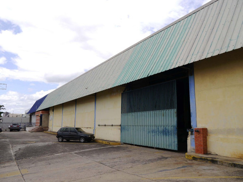 Galpones En Venta Zona Industrial I Con Muelle Para Carga Y Descarga De Camiones Area De Vigilancia Barquisimeto Lara Dl