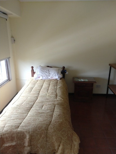 Imagen 7 de 14 de Casa En Venta En Burzaco Este