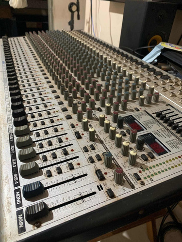 Mesa De Som Behringer Eurodesx Sl-3242fx-pro