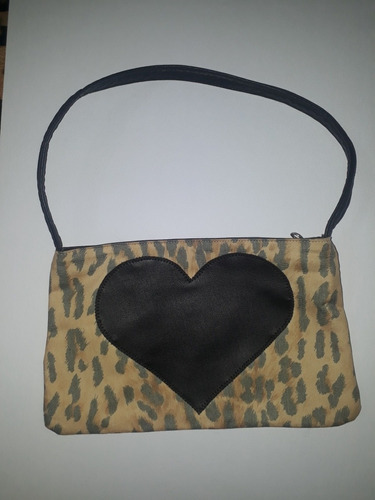 Cartera De Tela Animal Print Con Detalles En Cuero 