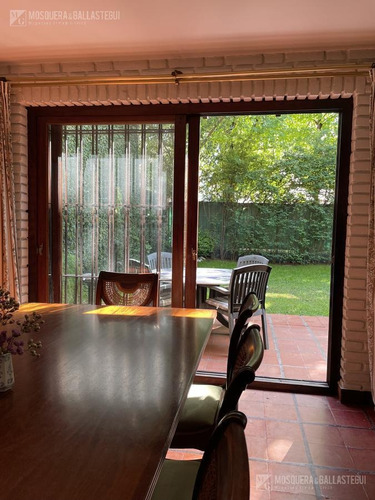 Imagen 11 de 30 de Casa En Excelente Zona De La Horqueta