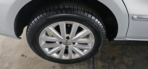 Volkswagen Voyage 1.6 Highline 101cv