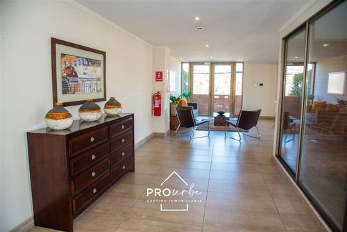 Depto En Venta De 2 Dorm. 2 Baños, 2 Estac.en Lo Barnechea
