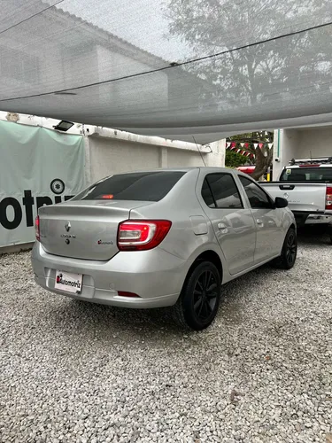 Renault Logan 1.6 Expression / Life +