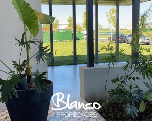 A Estrenar! Espectacular Casa, En Venta, En El Barrio Virazon - Nordelta