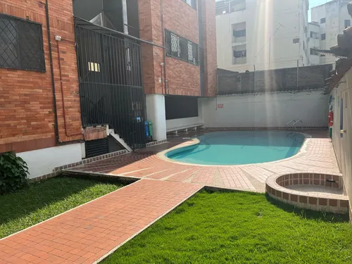 Apartamento Ubicado En Segundo Piso, En Edificio Del Ingenio