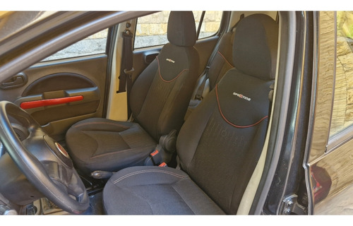 Fiat Uno 1.4 Sporting Flex 5p