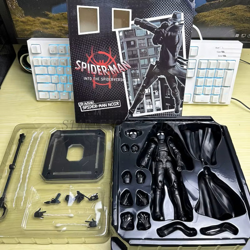 Spider-man Noir Figura De Acción Spiderverse Peter Parker