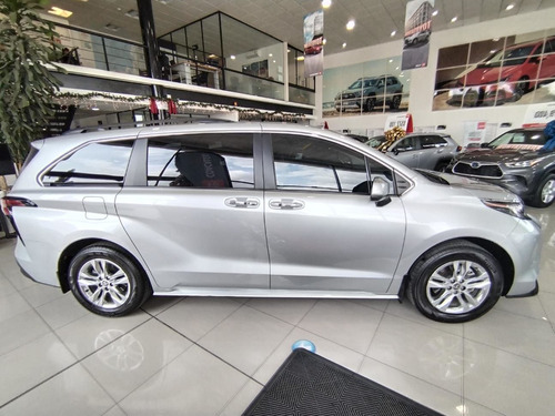 Toyota Sienna 2022