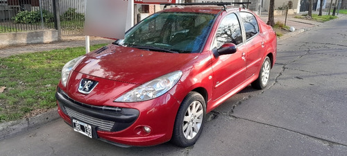 Peugeot 207 2.0 Sedan Xt Hdi