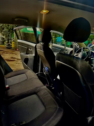 Kia Camioneta Cilindraje 2.0 Gasolina Color Negro 4x2