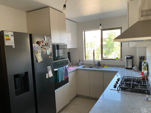 Casa En Arriendo 3 Dormitorios 3 Baños En Colina