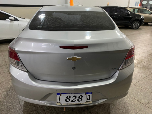 Imagen 6 de 11 de Chevrolet Prisma 1.4 Full 2018