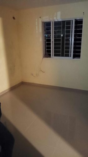 Alquilo Apartamento En La Avenida Jacobo