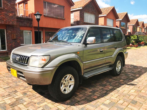 Toyota Land Cruiser Prado Vx / 3.4 / Mecánica / 7 Pas