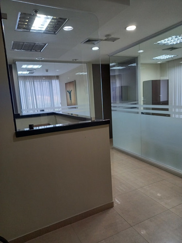 Imagen 3 de 12 de Torre Bvc Oficina Amoblada