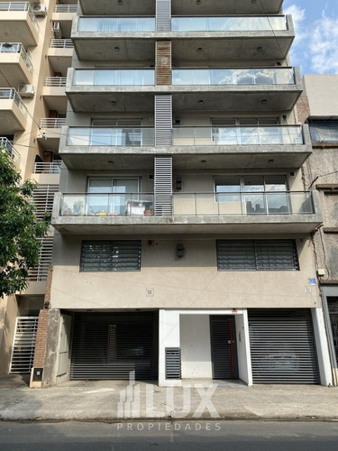 Imagen 2 de 12 de Alquiler - Venta - Cochera Necochea Al 2000 - Rep.de La Sexta