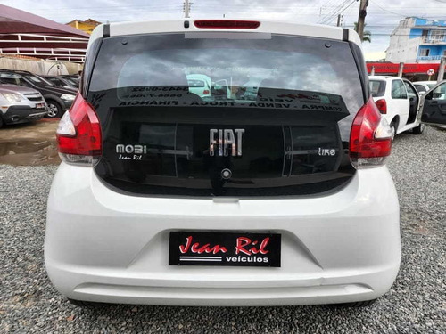 Imagem 10 de 12 de Fiat Mobi Like 1.0 Flex 4p