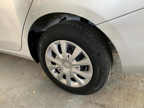 Imagen 13 de 15 de Chevrolet Aveo 2019 1.6 Ls Aa Radio Nuevo Mt