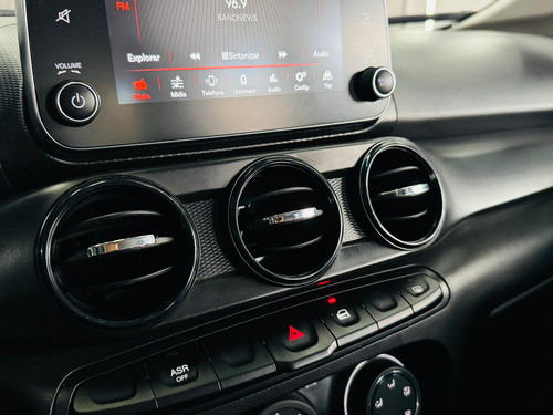 Fiat Cronos 1.3 Drive Flex 4p