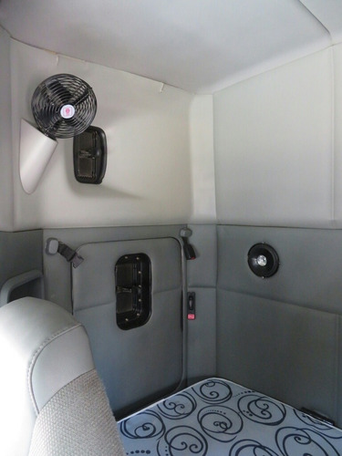 Imagen 11 de 15 de Kenworth T680