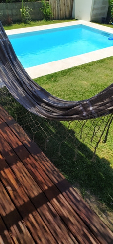 Imagen 2 de 25 de Alquilo A Estrenar Con Piscina En Playa Grande Piriápolis, A 300 Metros Del Mar.