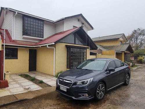 Casa En Calle Arturo Prat Con Sargento Aldea (60103)