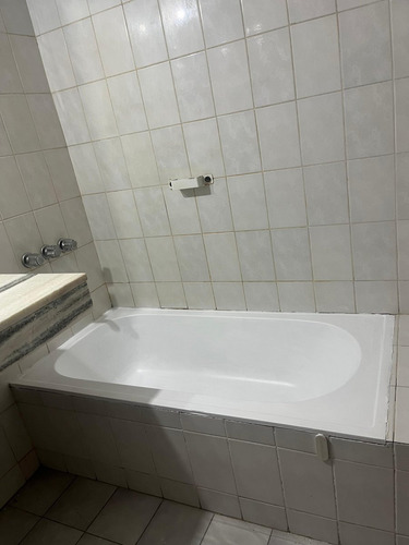 Dueño Alquila. Semipiso Nueva Córdoba. Dos Dormitorio