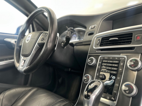 Volvo V60 2.0 T6 R-design Drive-e 5p