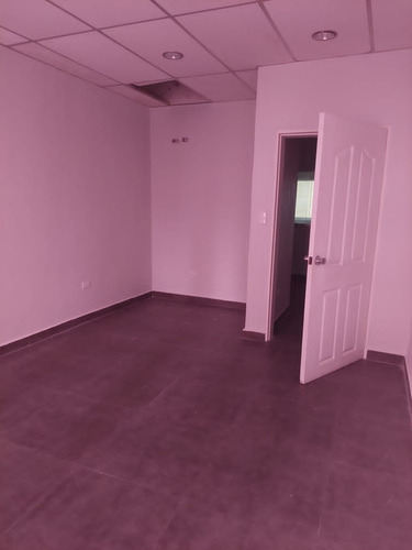 Imagen 10 de 23 de Marisol Castro Alquila Galpón Con Local Comercial Entre Av. Bolívar Y Hermandad Gallega De Valencia | Carabobo | Sector La Ceiba | PLG-95 Marisol 04244923040
