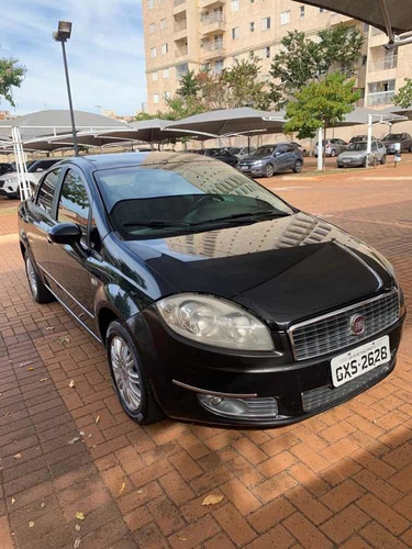 Fiat Linea 2012 1.8 16v Essence Flex 4p