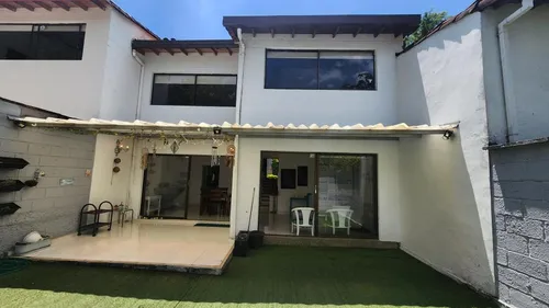 Casa En Venta En Poblado-los Gonzáles. Cod V12074