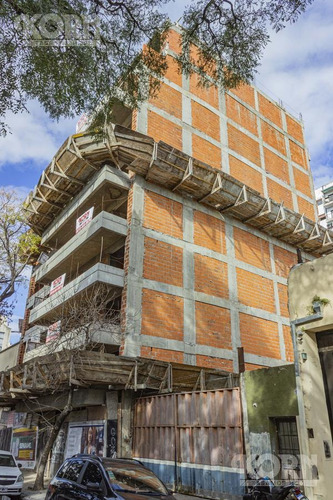 Venta Al Contado Departamento De 3 Ambientes En Villa Crespo - Construccion