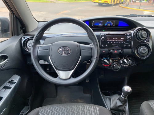 Imagen 18 de 18 de Toyota Etios X 1.5 2019