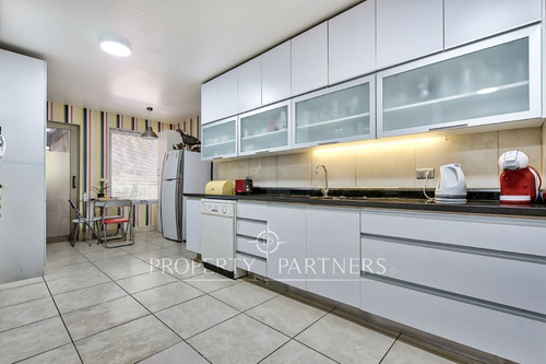 Departamento Con Jardin Y Basement, San Damián.