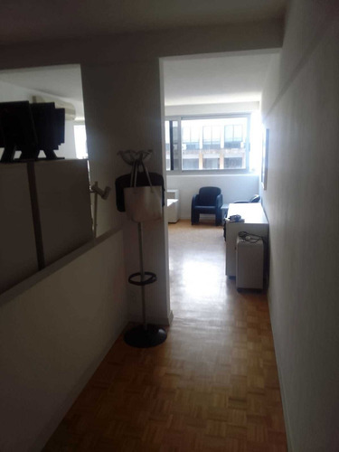 Imagen 7 de 12 de Venta Oficina O Vivienda Plaza Independencia Centro