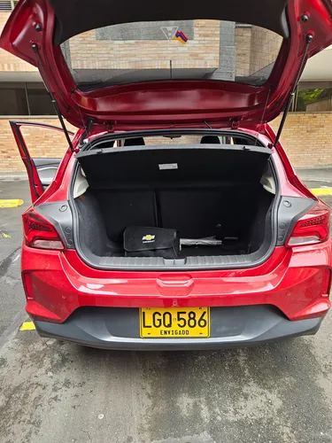 Chevrolet Onix 1.0T Premier Hatch At