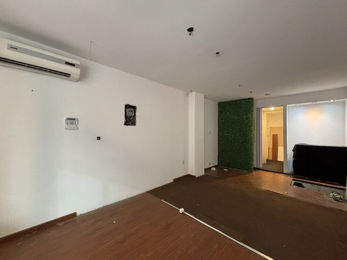 Diri Rio Negro Y 18 - Excelente Punto Comercial! Local 48 M2 (pb + Ss)