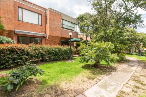 Casa En Venta En Colinas De Suba. Cod V10804