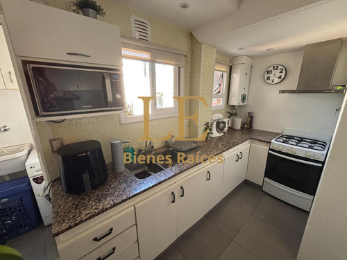 Venta Semipiso 4 Ambientes Con Cochera