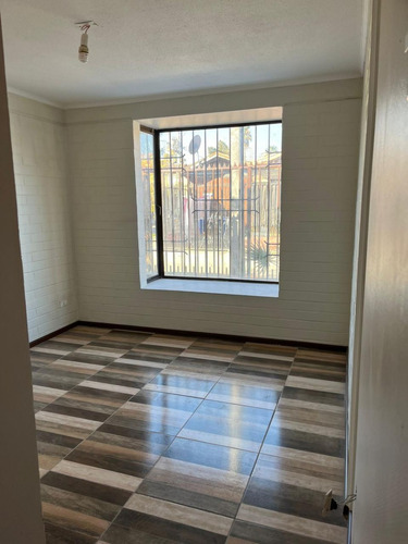 Casa Pasaje Puerto Velero. Conjunto Arrayan. Comuna Maipú.