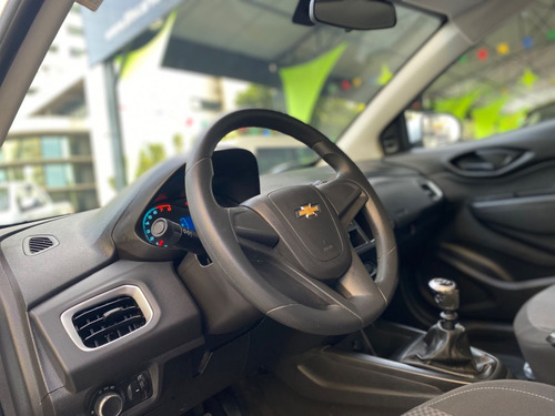 Chevrolet Onix HATCH LT 1.0 8V FlexPower 5p Mec.