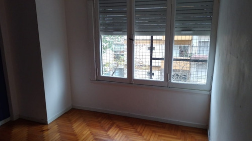 Imagen 14 de 30 de Excelente Oportunidad De Inversión De Departamento De 4 Ambientes A La Calle C/ Balcón Saliente, 68 M2 En Pleno Centro