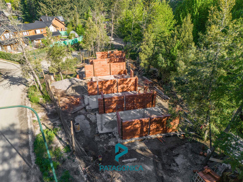 Oportunidad. Venta Casa En Pozo 60 M2. Uf 6 - 3 Amb Con Financiación. Centro, Villa La Angostura