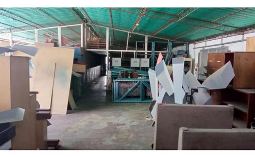 Se Vende/alquila Edificio Industrial1182m2 Guiacay 8991