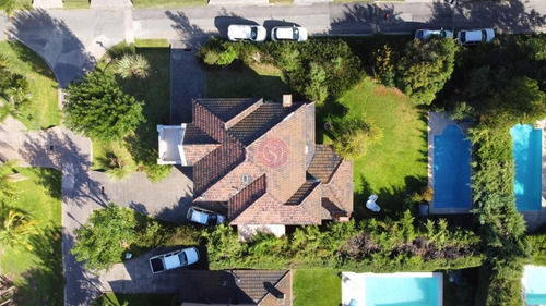 Casa En Venta En Bermudas, Pilar, G.b.a. Zona Norte