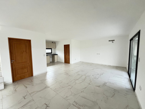 Casa En Venta A Estrenar En Barrio Araucarias Puertos Escobar