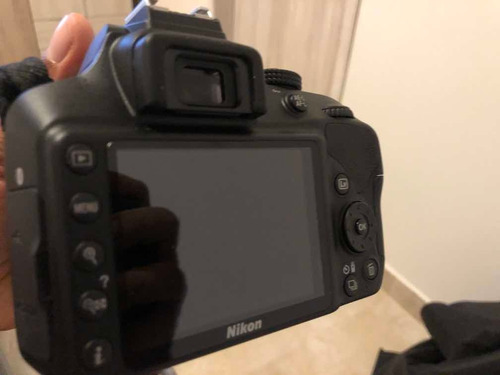 Máquina Fotográfica Nikon D3400, Lente 18-55mm
